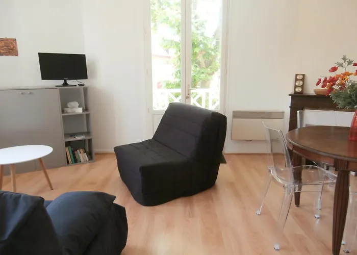 A Arcachon, Balcon Expose Sud, Proche Et Commerces - Fr-1-374-11 * Arcachon